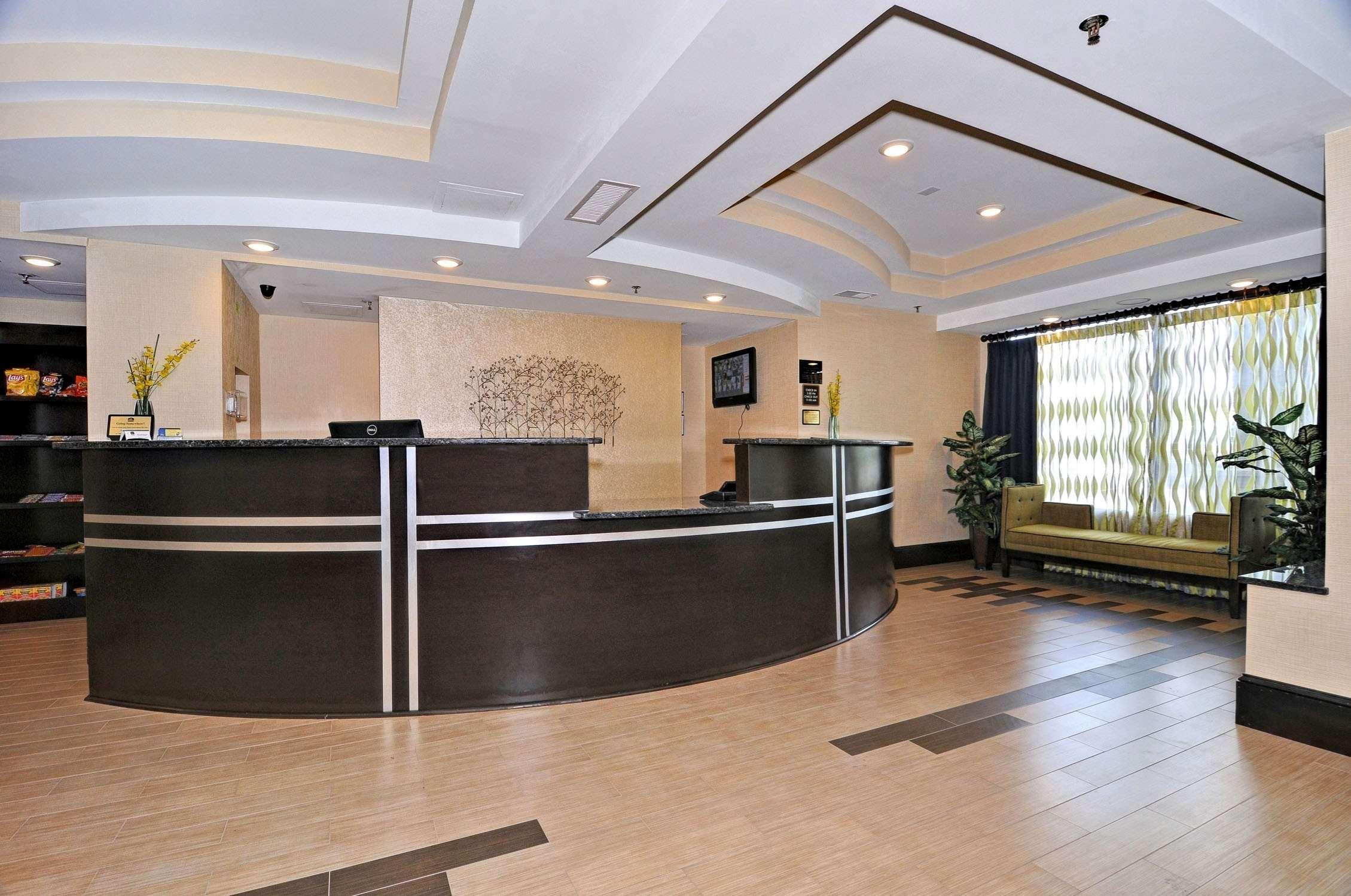 Hotel & Columbia Northeast By Ihg Dentsville