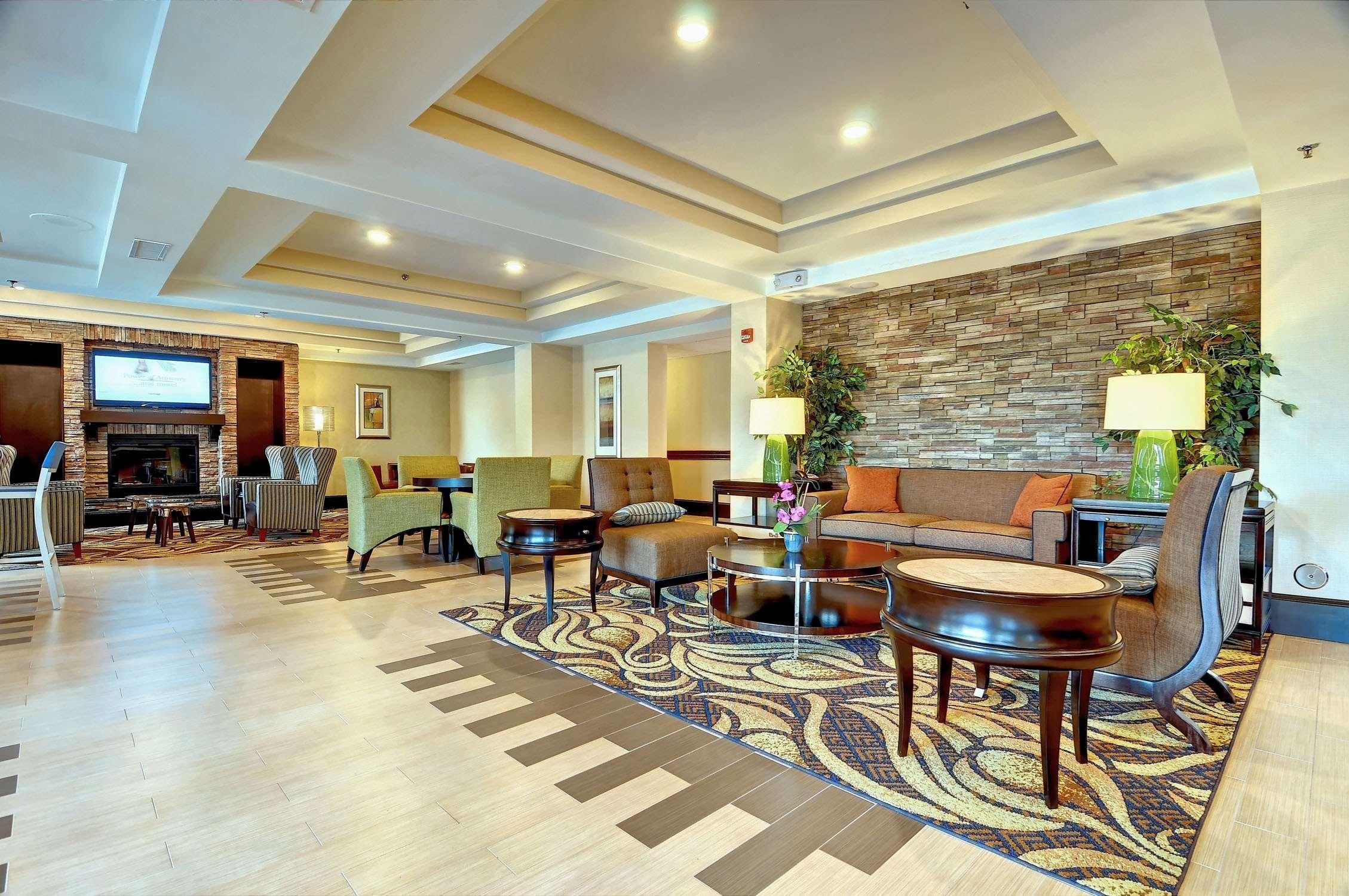 & Columbia Northeast By Ihg Hotel