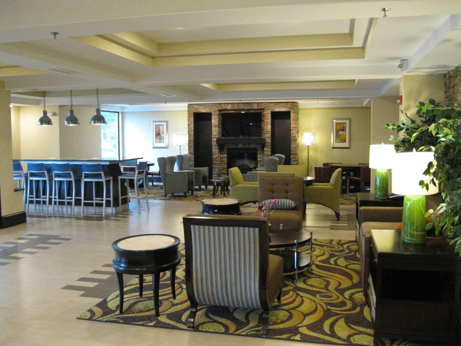 & Columbia Northeast By Ihg 3*