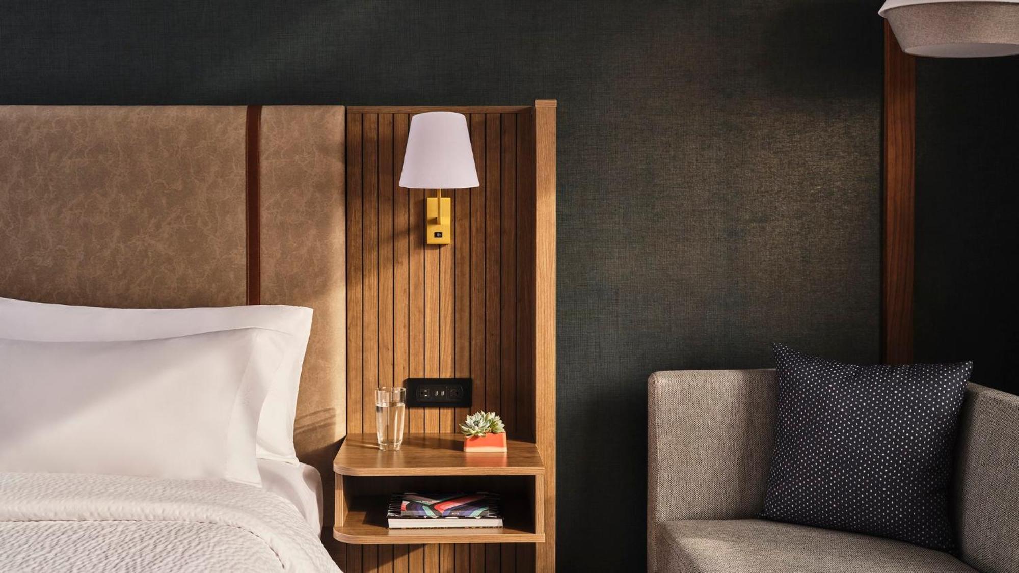 & Columbia Northeast By Ihg Hotel
